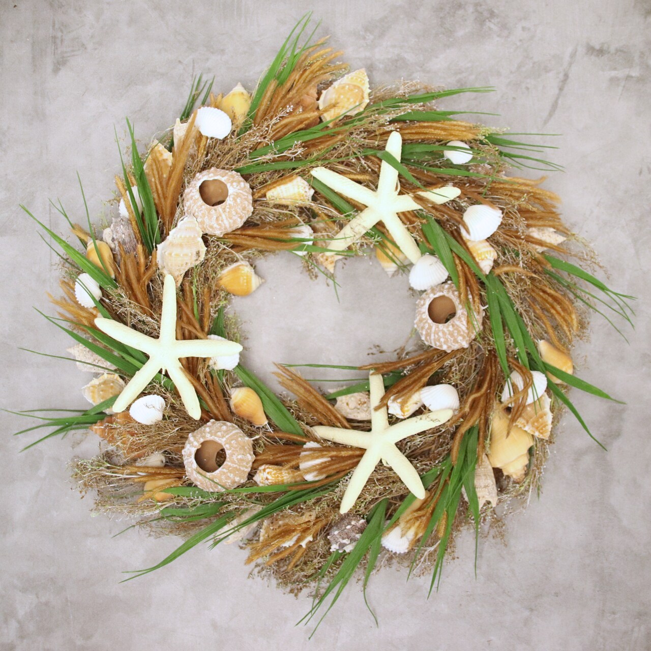 22" Shell Arrangement Wreath Handcrafted Christmas Wreath - Holiday Tree